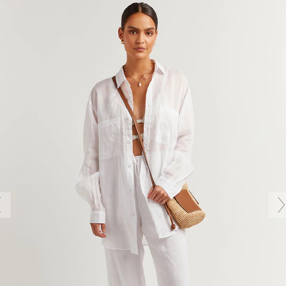 DISSH white empire white linen oversized shirt size 6. Small stain on side.